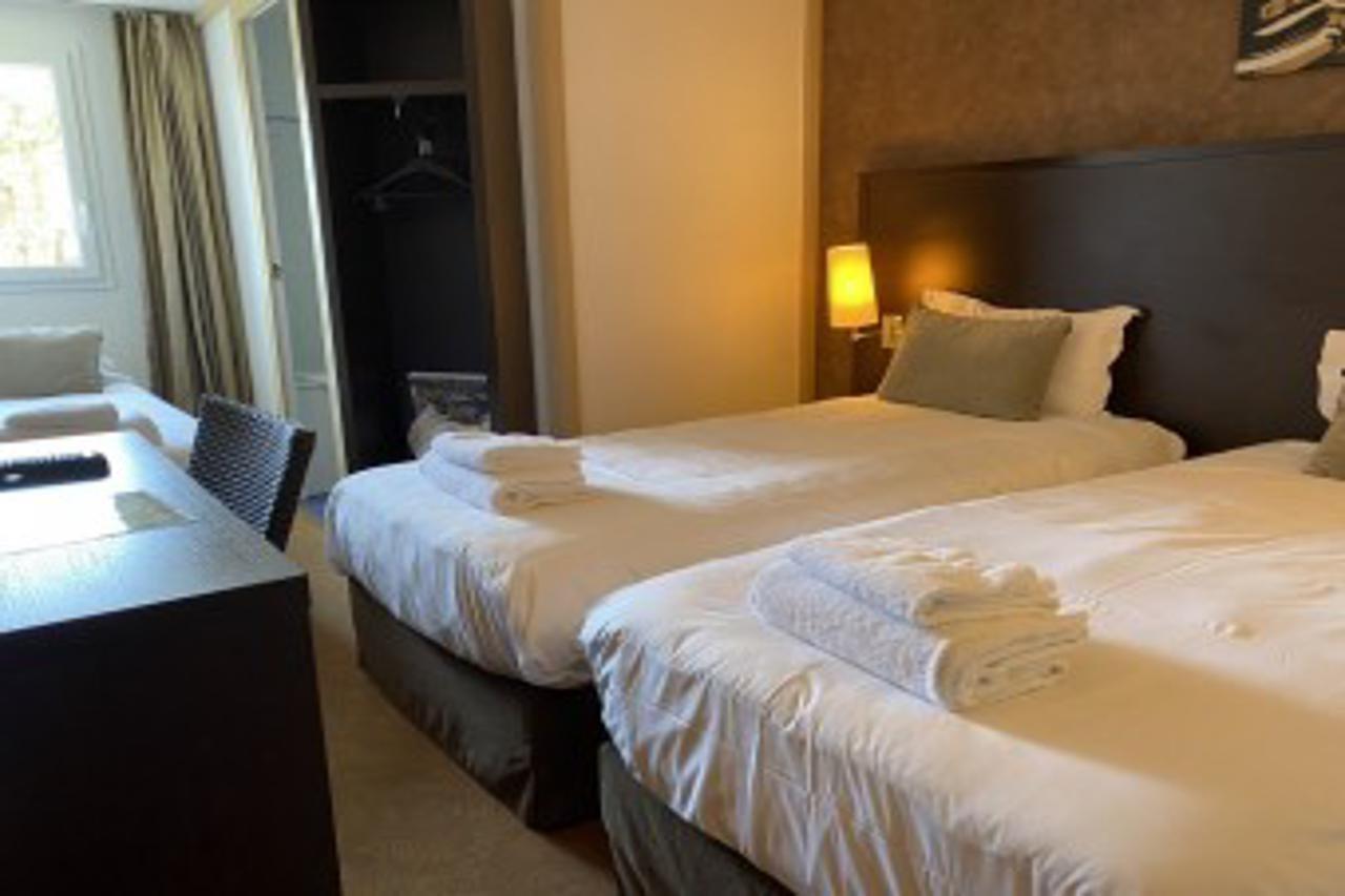 Shelder Hotel - Cherbourg En Cotentin - Equeurdreville Экстерьер фото